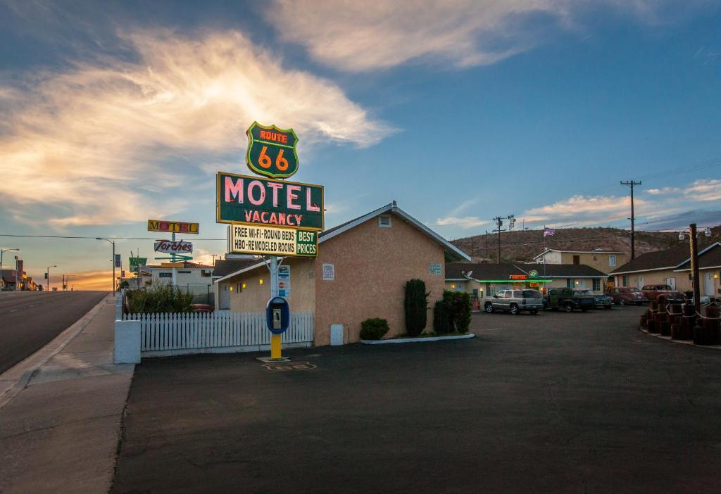 Route 66 Motel Barstow Eksteriør bilde